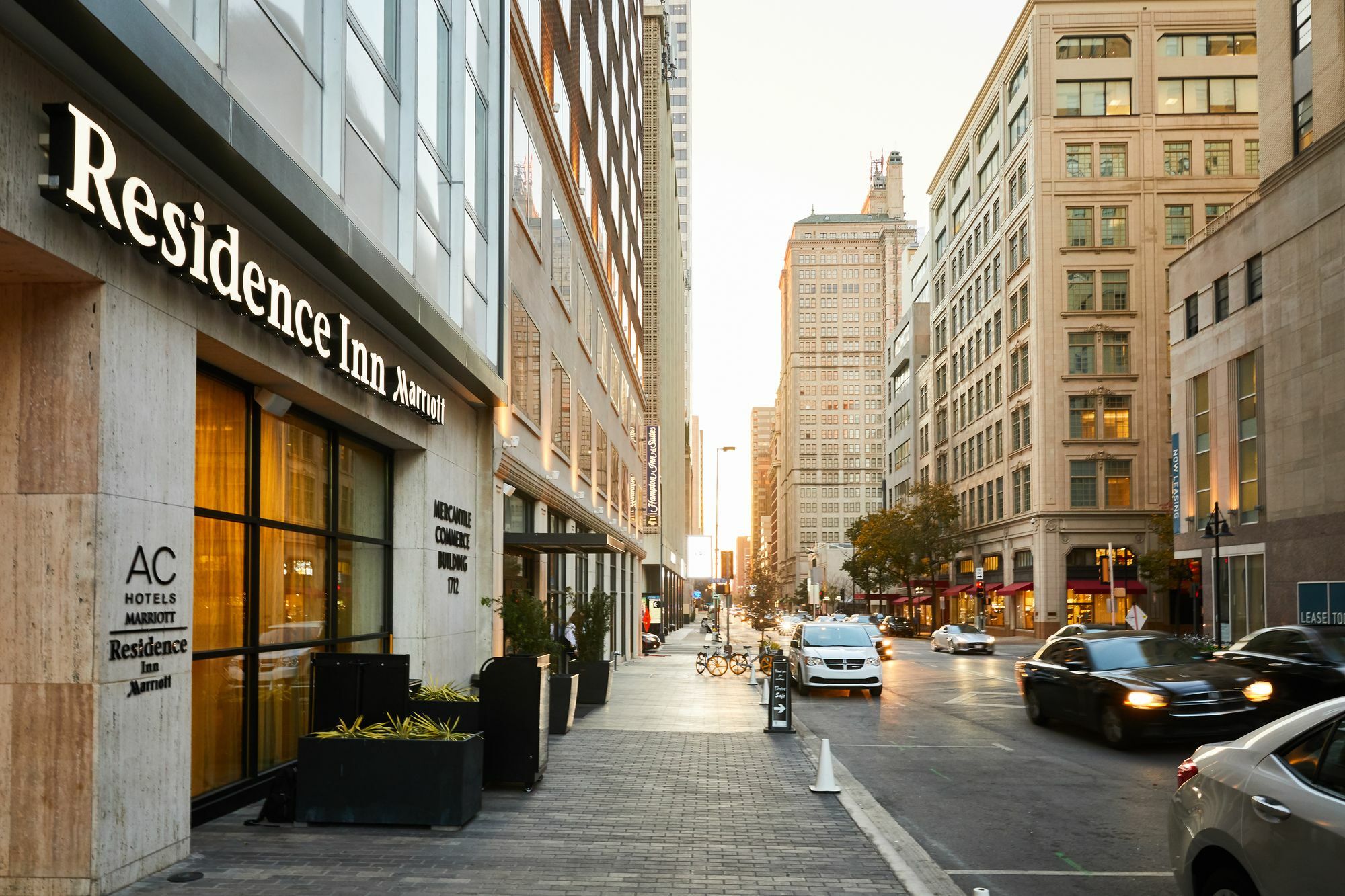 Residence Inn By Marriott Dallas Downtown Exterior foto